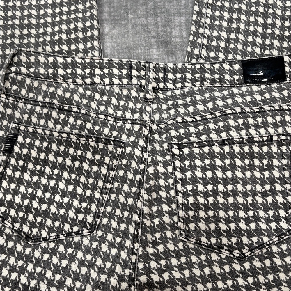 PAIGE Grey and White Houndstooth Women's Straight Leg Jeans - Picture 5 of 10